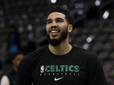 Celtics’ Jayson Tatum gushes about new teammate Mike Muscala after win over Hornets