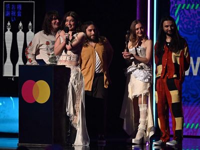 Wet Leg say ‘f*** the Tories’ after winning Best Group at the Brit Awards