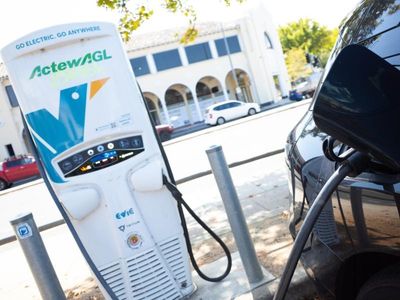 NSW government promises thousands more EV chargers