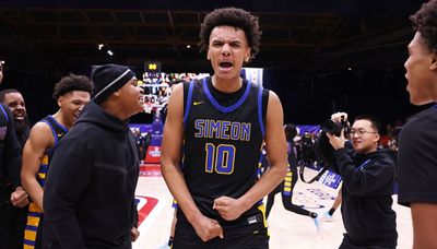 Robert Smith goes out on top: Simeon beats Kenwood in OT to win the city title