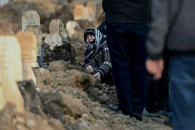 Race to identify Turkey quake victims