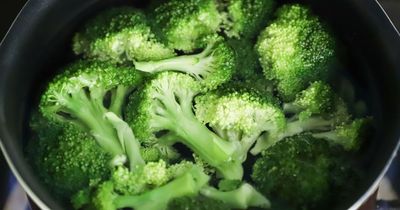 People are just realising the 'correct' way to wash broccoli