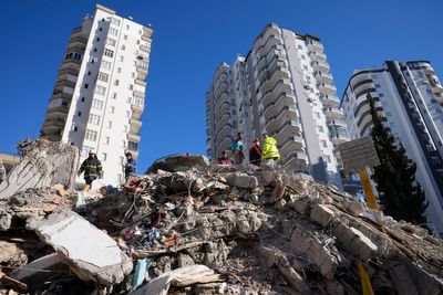 Turkey arrests building contractors 6 days after quakes