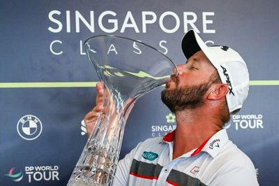 Strydom clinches victory in Singapore Classic with stunning comeback