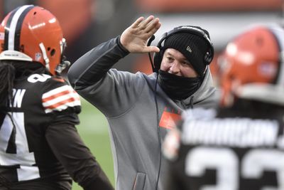 Texans frontrunners to poach a defensive coach from the Browns