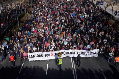 Spain: Hundreds of thousands march for Madrid's healthcare