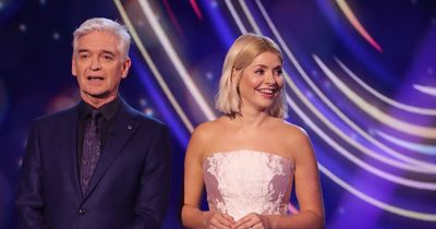 Holly Willoughby praises Dancing On Ice duo saying they are a 'great pairing' after judges' Icons challenge