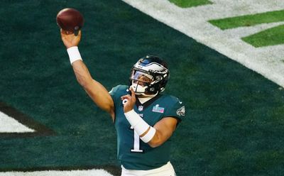 Eagles’ opening touchdown drive personifies the Jalen Hurts Problem for defenses