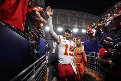 Mahomes, Chiefs beat Eagles 38-35 in Super Bowl