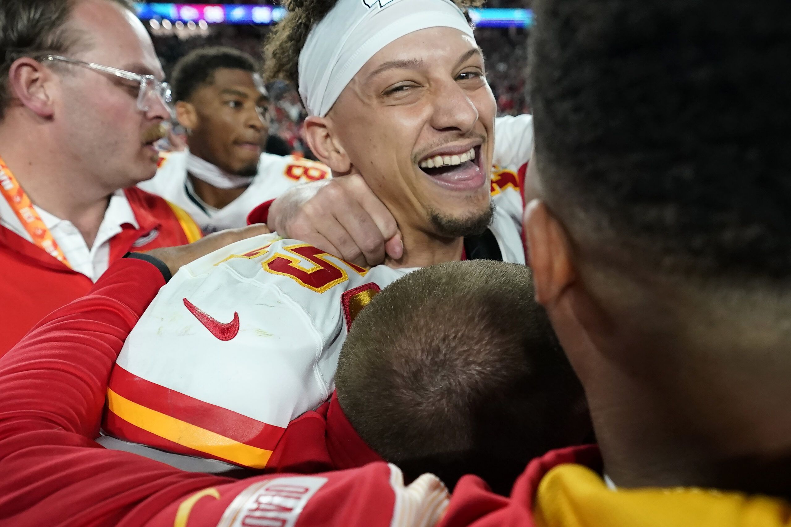 patrick-mahomes-wins-2023-super-bowl-mvp-after