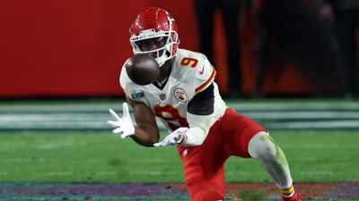 Chiefs’ JuJu Smith-Schuster Asked About Controversial Holding Call in Super Bowl