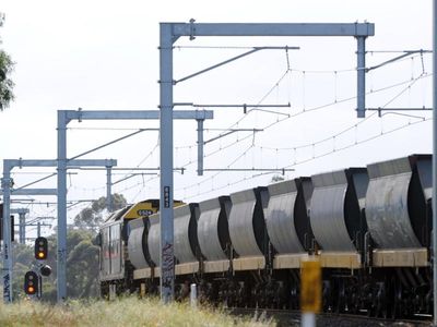 Inland Rail review identifies 'significant concerns'