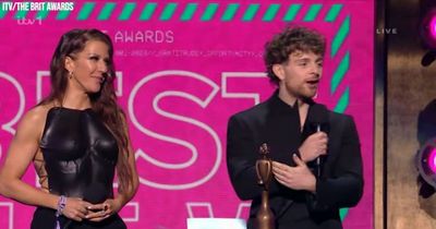 Tom Grennan responds after inappropriate Ellie Goulding ‘joke’ at the Brits