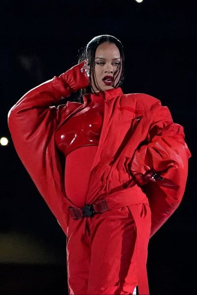Fans react to Rihanna Superbowl halftime show and pregnancy announcement