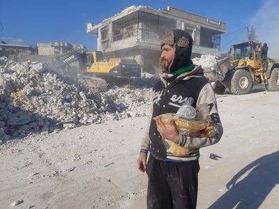 NW Syria’s stricken residents come together to feed rescue teams