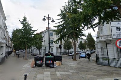 Teenager in hospital after being stabbed in violent robbery attempt in Pimlico