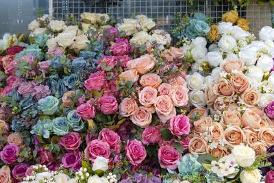 How to arrange faux flowers to fill your home with joy