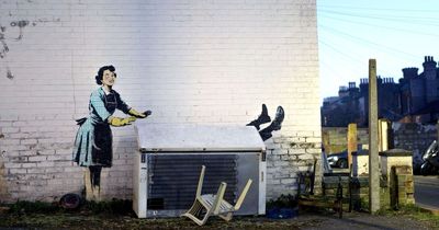 New Banksy spotted with Valentine's Day theme - artist's first in UK for more than a year