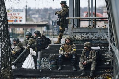 Putin orders troops to advance as he ‘struggles to achieve major breakthrough’ in Ukraine