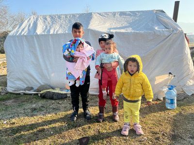 ‘It’s so cold’: Earthquake aid eludes many in southeastern Turkey