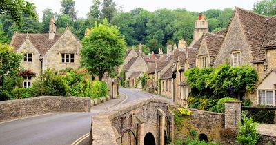 Angry American tourists leave scathing reviews of the Cotswolds after castle discovery