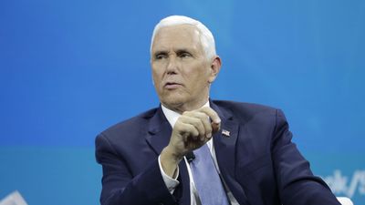 Pence expected to fight subpoena by special counsel investigating Trump