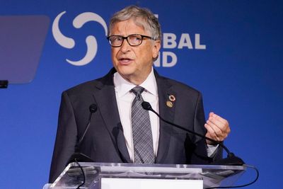 Bill Gates joins 26 newcomers on list of 50 biggest donors