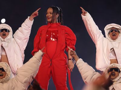 Rihanna's maternity style isn't just fashionable. It's revolutionary, experts say