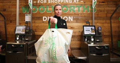 Woolworths ACT stores to stop selling plastic shopping bags