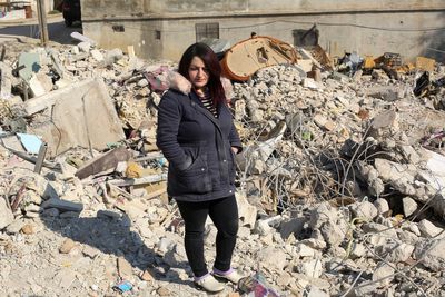 In 'miracle' escape from earthquake, Syrian woman rescues children and bag of memories