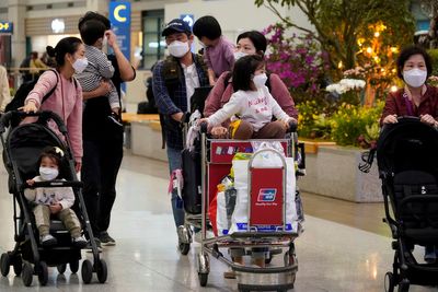 China to resume issuing short-term visas for South Koreans starting Feb 18