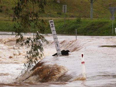 Severe weather, flood warning for far north Queensland