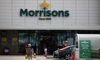 Morrisons’ credit rating downgraded after report of poor sales and profit