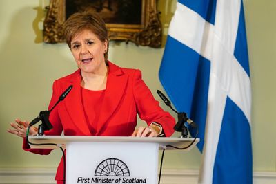 Nicola Sturgeon quits to let new leader build case for Scottish independence