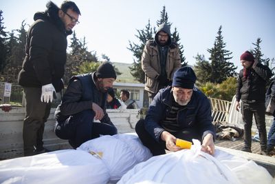 Syrian quake victims being sent ‘home’ from Turkey for burial