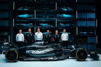 F1 news: Mercedes go back to black for the new Formula One season