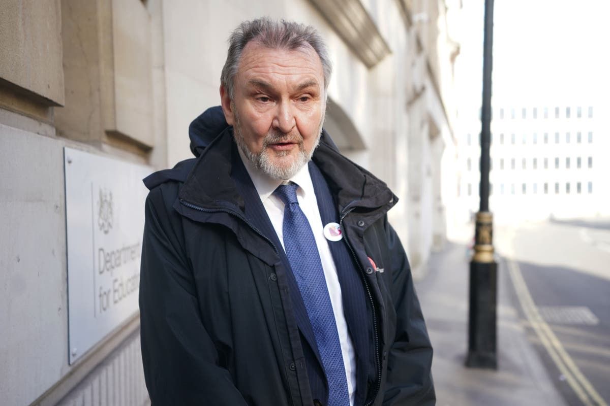 No pay offer made in ‘disappointing’ talks to avoid…