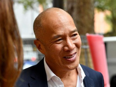 'It's what I do': Charlie Teo defends surgeries