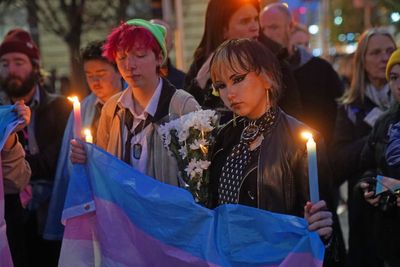 Hundreds attend vigils in Dublin and Belfast in memory of Brianna Ghey
