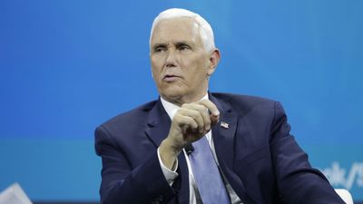 Pence to fight “unconstitutional” subpoena in Trump probe