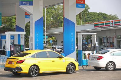 Diesel price set to fall by 0.5 baht per litre