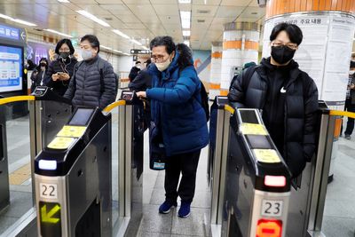 In South Korea, free subway rides for the elderly become a political headache
