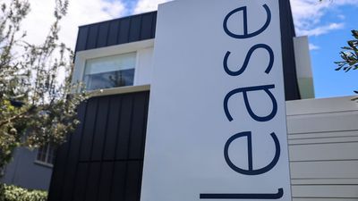 Bondi real estate agent's advice for capitalising on rental crisis reignites calls to ban no-fault evictions