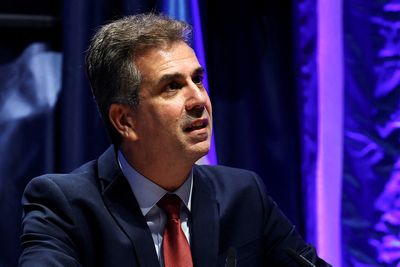 Israeli foreign minister in Ukraine for first time since war began