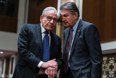 Manchin war chest could help, and hurt, if he runs in 2024 - Roll Call