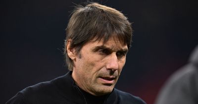 Antonio Conte to remain in Italy and hand over Tottenham duties to recover from surgery