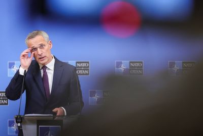 NATO chief urges to Turkey to let Nordic pair join quickly