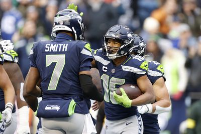 Tyler Lockett talks about his chemistry with Geno Smith