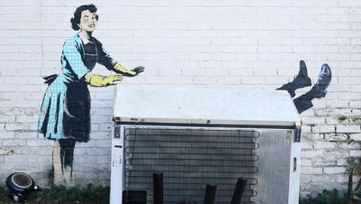 Freezer removed again from Banksy’s Valentine’s Day Mascara artwork