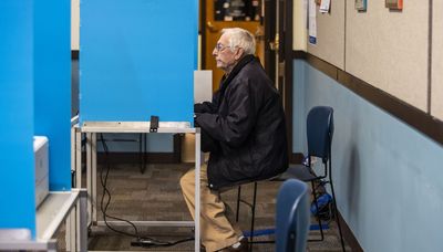 Mayoral candidates are ignoring older voters